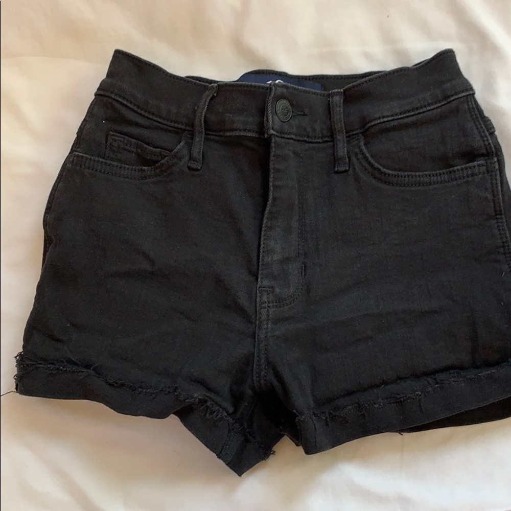 Hollister Blk denim Sz00 W23 Highrise Short Short